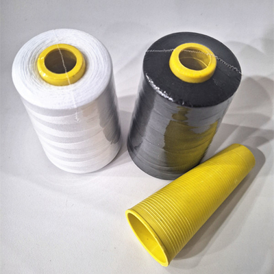 재고 3000 Yards Hilos De Coser 스푼 폴리에스터 꿰매기 가닥 TKT 가닥 40/2 폴리에스터 꿰매기 가닥